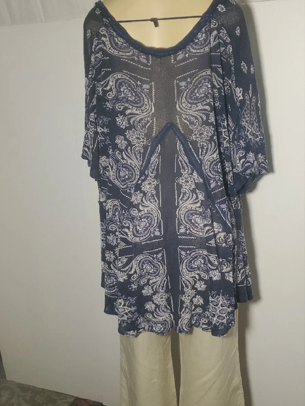 Free People No Matter What Women’s Navy Bandana-Print Lightweight Top Size S